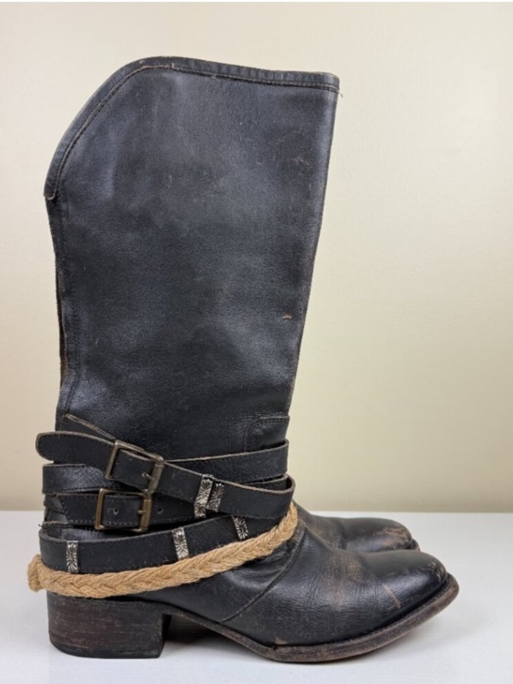 Freebird By Steven Drove Women's Distressed Black mid-calf Leather Boots